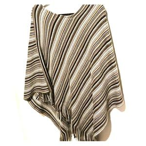 🆕️☔⛈Pull over Striped Poncho🌦⚡